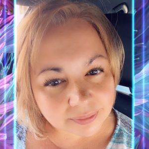 Meet your Posher, Suzanne